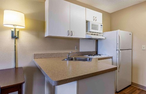 Extended Stay America Suites - Austin - Northwest Arboretum - image 12
