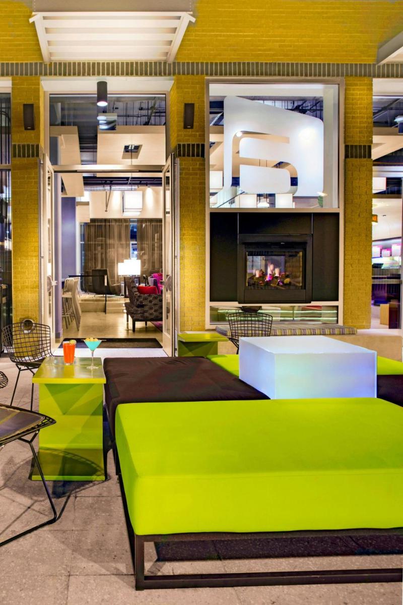 Aloft Austin At The Domain - image 6