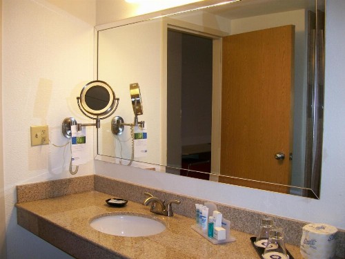 Wyndham Garden Austin - image 10
