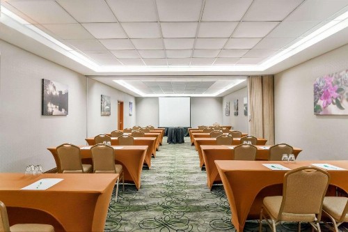 Wyndham Garden Austin - image 37
