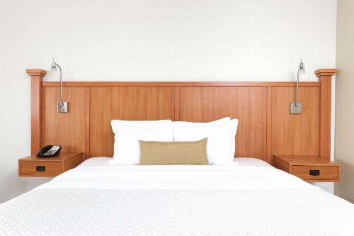 Wyndham Garden Austin - image 7