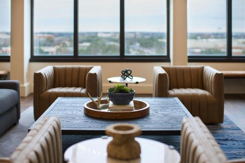 Renaissance Austin Hotel - image 15