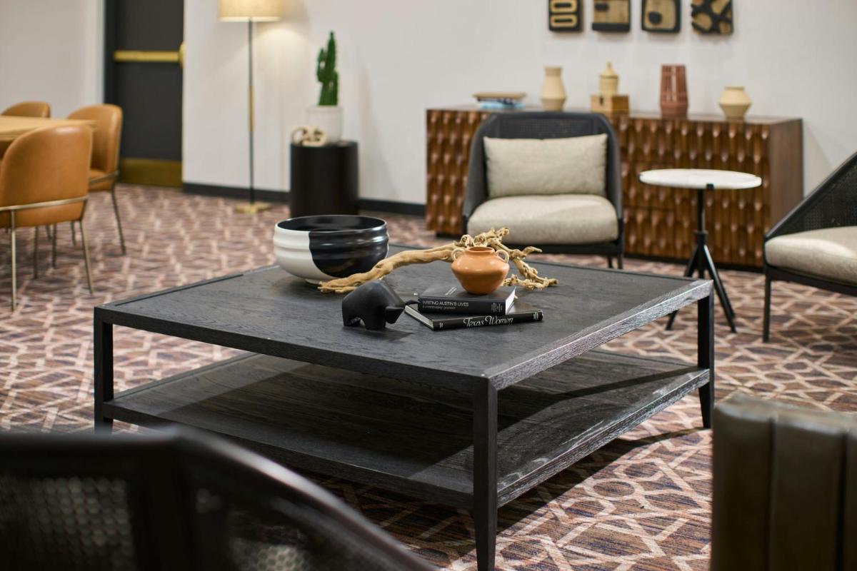Renaissance Austin Hotel - image 2