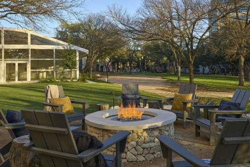Renaissance Austin Hotel - image 29