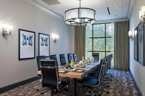 Renaissance Austin Hotel - image 37