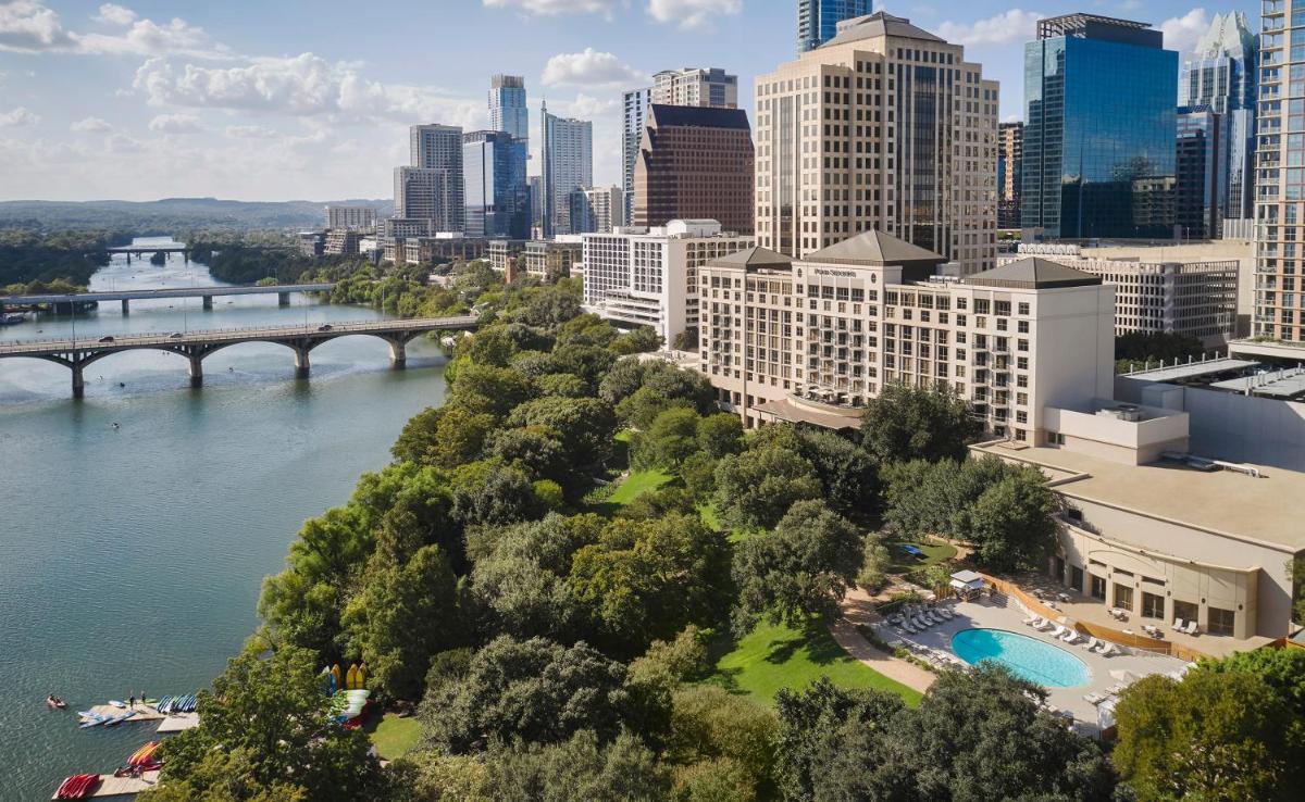 Four Seasons Hotel Austin - image 2