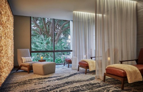 Four Seasons Hotel Austin - image 35