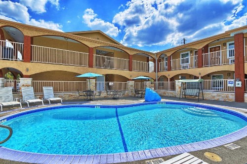 Travelodge by Wyndham Austin South - image 8