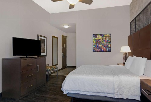 Hampton Inn and Suites Austin University Capitol - image 34
