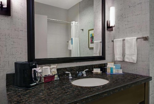 Hampton Inn and Suites Austin University Capitol - image 37