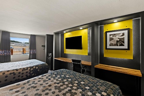 Rodeway Inn and Suites Austin - image 1