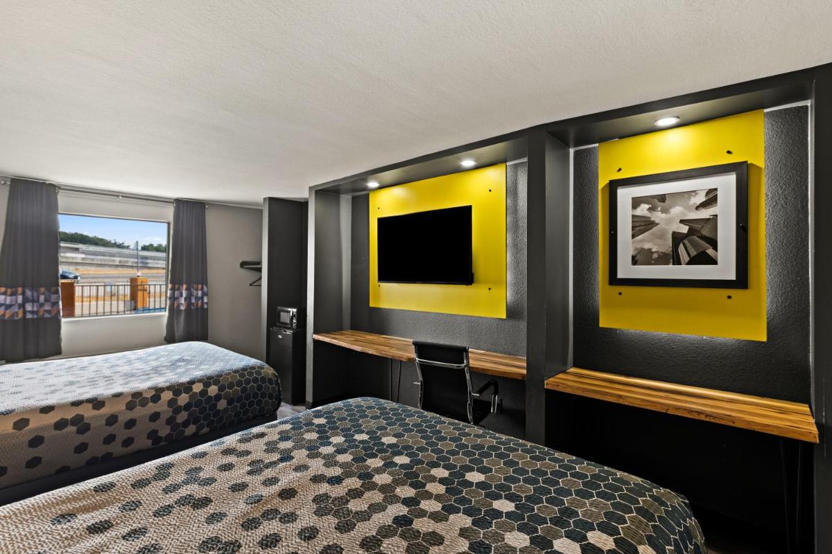 Rodeway Inn and Suites Austin - main image