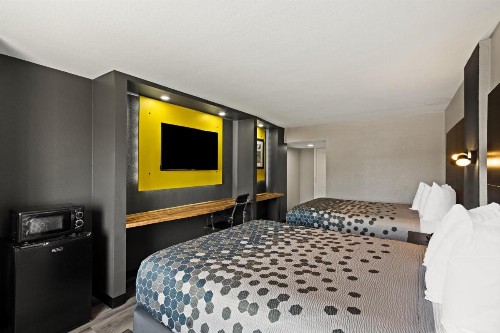 Rodeway Inn and Suites Austin - image 19