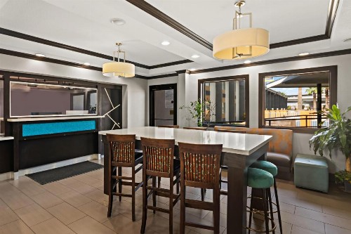 Rodeway Inn and Suites Austin - image 2