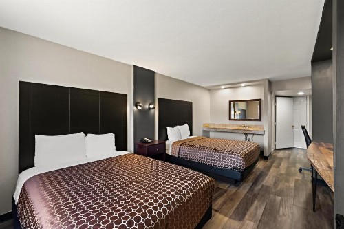 Rodeway Inn and Suites Austin - image 25