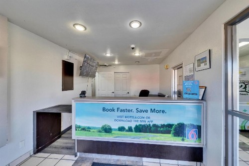 Motel 6-Austin TX - South - Airport - image 25