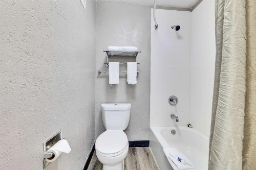 Motel 6-Austin TX - South - Airport - image 35
