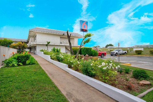 Motel 6-Austin TX - North - image 12