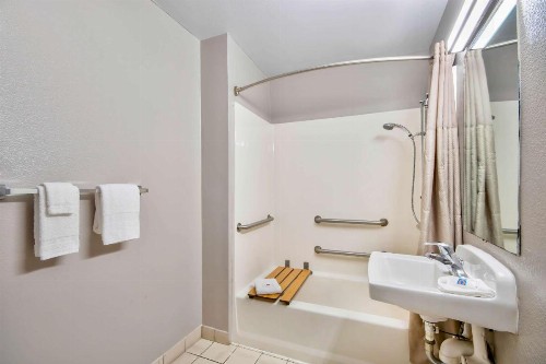 Motel 6-Austin TX - North - image 26