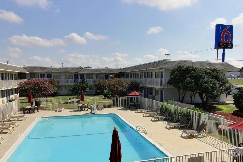 Motel 6-Austin TX - North - image 35