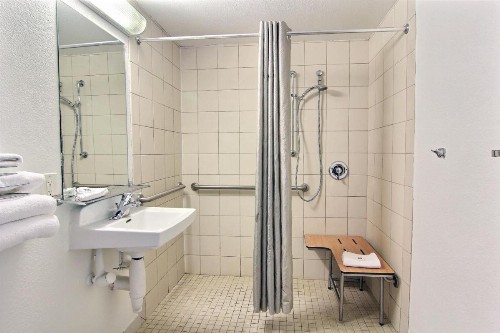 Motel 6 Austin TX - Central Downtown UT - image 19