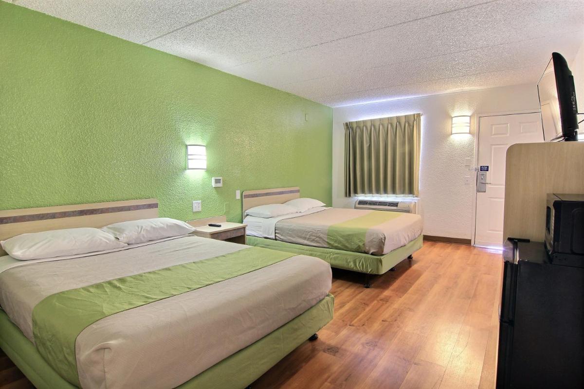 Motel 6 Austin TX - Central Downtown UT - image 3