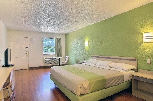 Motel 6 Austin TX - Central Downtown UT - image 44
