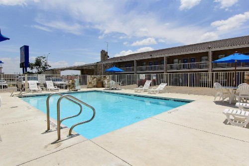 Motel 6 Austin TX - Central Downtown UT - image 48