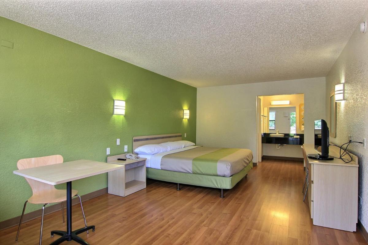 Motel 6 Austin TX - Central Downtown UT - image 5