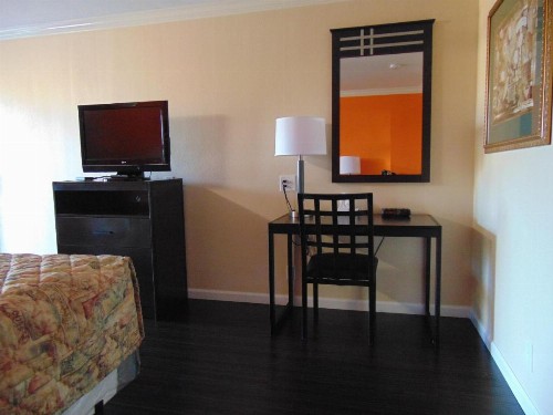 Heart of Texas Motel - image 3