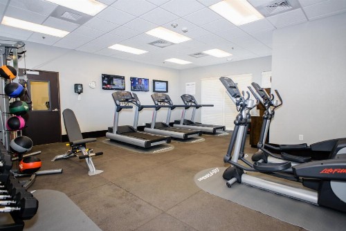 Holiday Inn Express Hotel & Suites Austin NW - Arboretum Area an IHG Hotel - image 21
