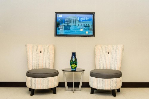 Holiday Inn Express Hotel & Suites Austin NW - Arboretum Area an IHG Hotel - image 3
