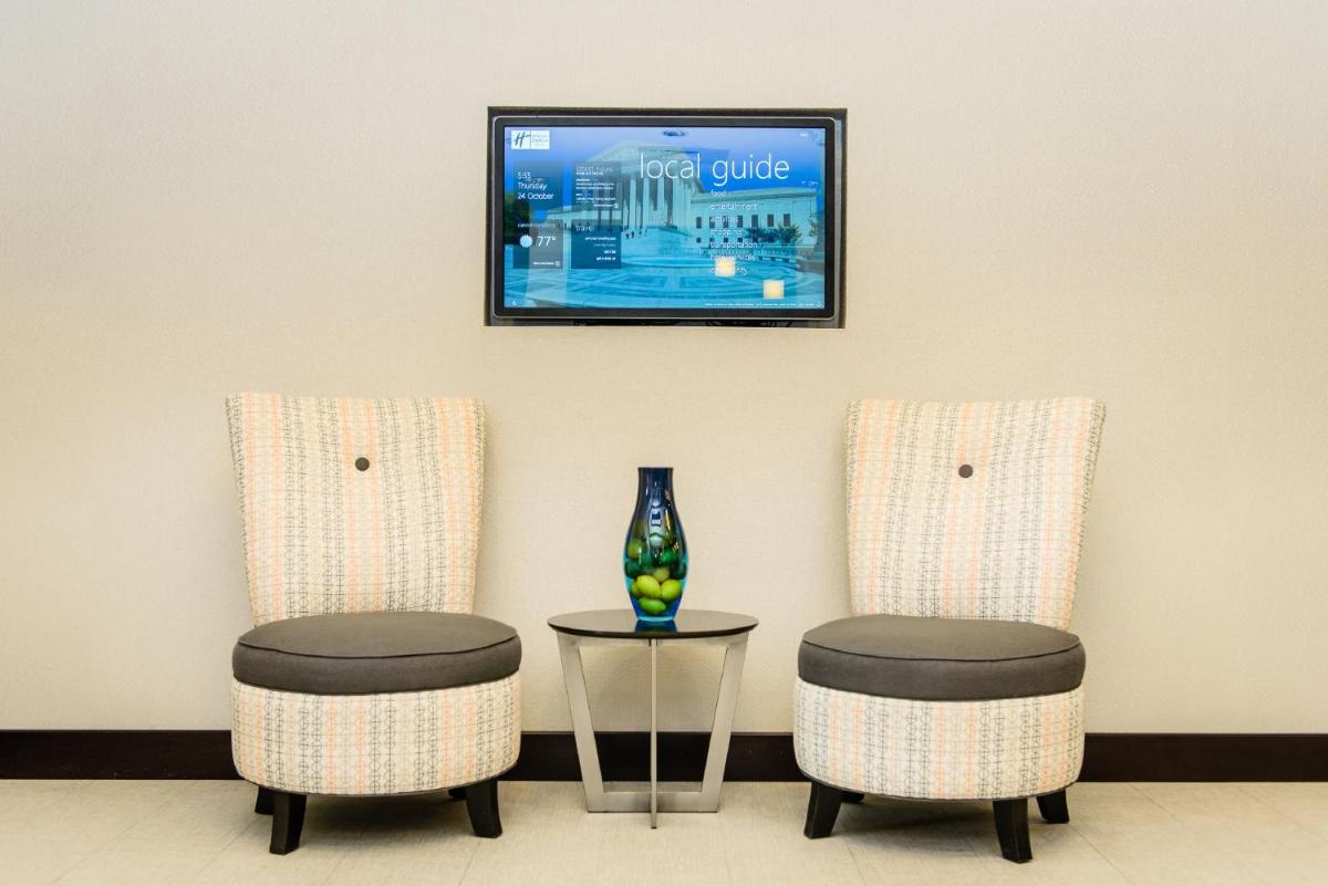 Holiday Inn Express Hotel & Suites Austin NW - Arboretum Area an IHG Hotel - image 3