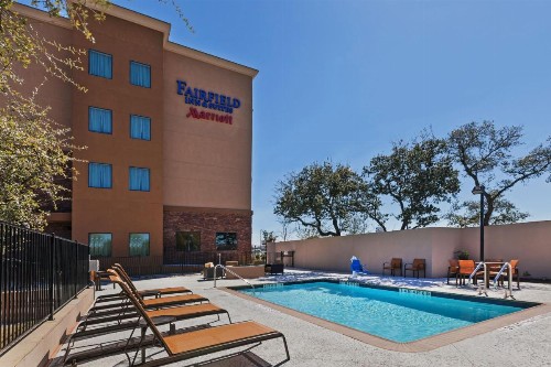 Fairfield Inn and Suites by Marriott Austin Northwest/Research Blvd - image 24