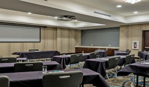 Holiday Inn Austin Airport an IHG Hotel - image 13