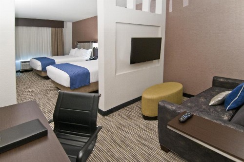 Holiday Inn Austin Airport an IHG Hotel - image 21