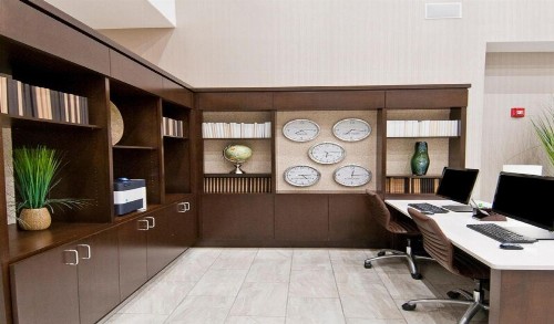Holiday Inn Austin Airport an IHG Hotel - image 42
