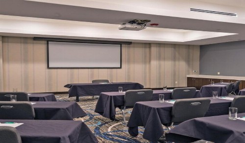 Holiday Inn Austin Airport an IHG Hotel - image 46
