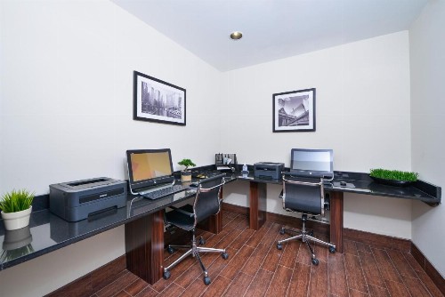 Sleep Inn & Suites Austin – Tech Center - image 25