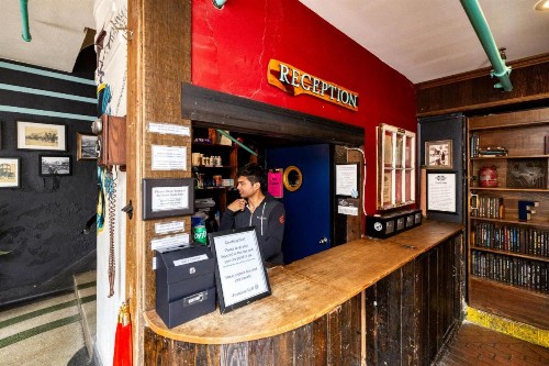 Firehouse Hostel - image 2