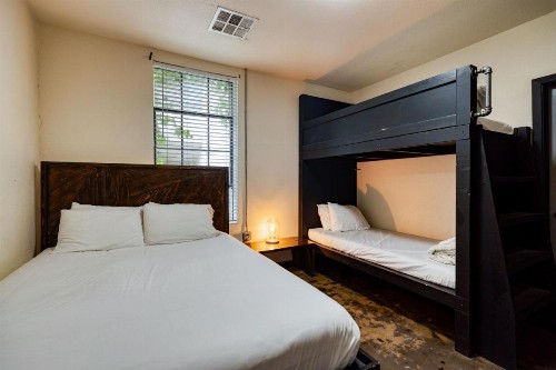 Firehouse Hostel - image 29