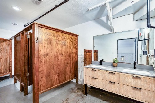Firehouse Hostel - image 48