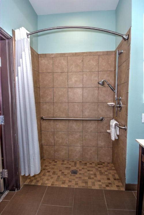 Holiday Inn Express & Suites Austin South an IHG Hotel - image 14