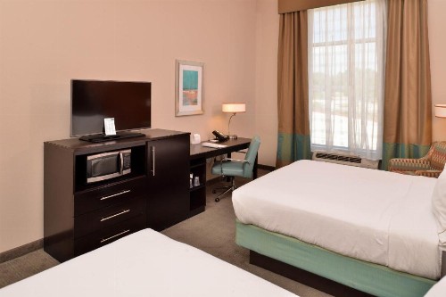 Holiday Inn Express & Suites Austin South an IHG Hotel - image 45