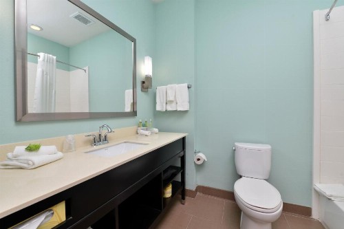 Holiday Inn Express & Suites Austin South an IHG Hotel - image 48