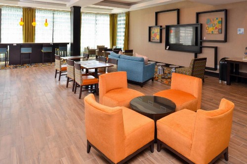 Holiday Inn Express & Suites Austin South an IHG Hotel - image 9