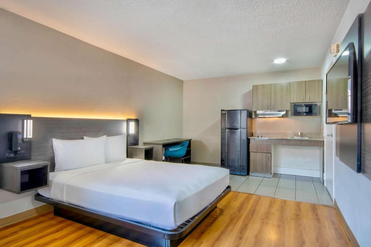 Studio 6-Austin TX - Midtown - main image
