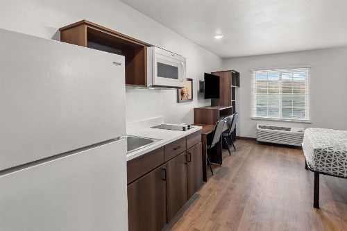WoodSpring Suites Austin North I-35 - image 10