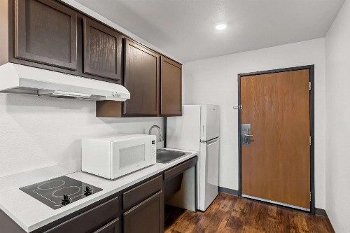 WoodSpring Suites Austin North I-35 - image 17