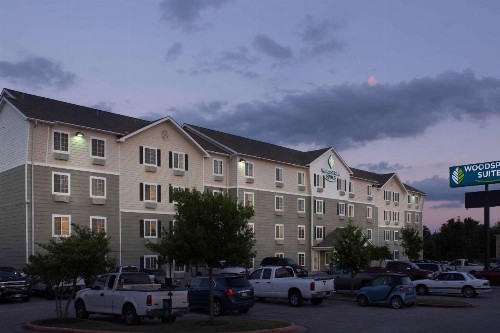 WoodSpring Suites Austin North I-35 - image 3